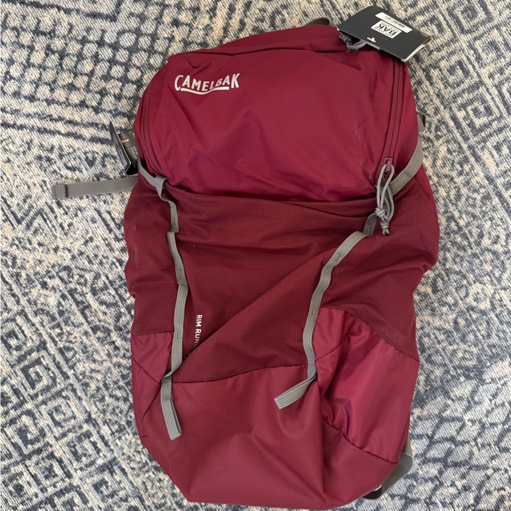 NWT CamelBak Rim Runner X20 Red and Gray Backpack